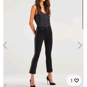 7 For All Mankind High-Waist Slim-Kick Jeans in Jet Black with White Piping – 26